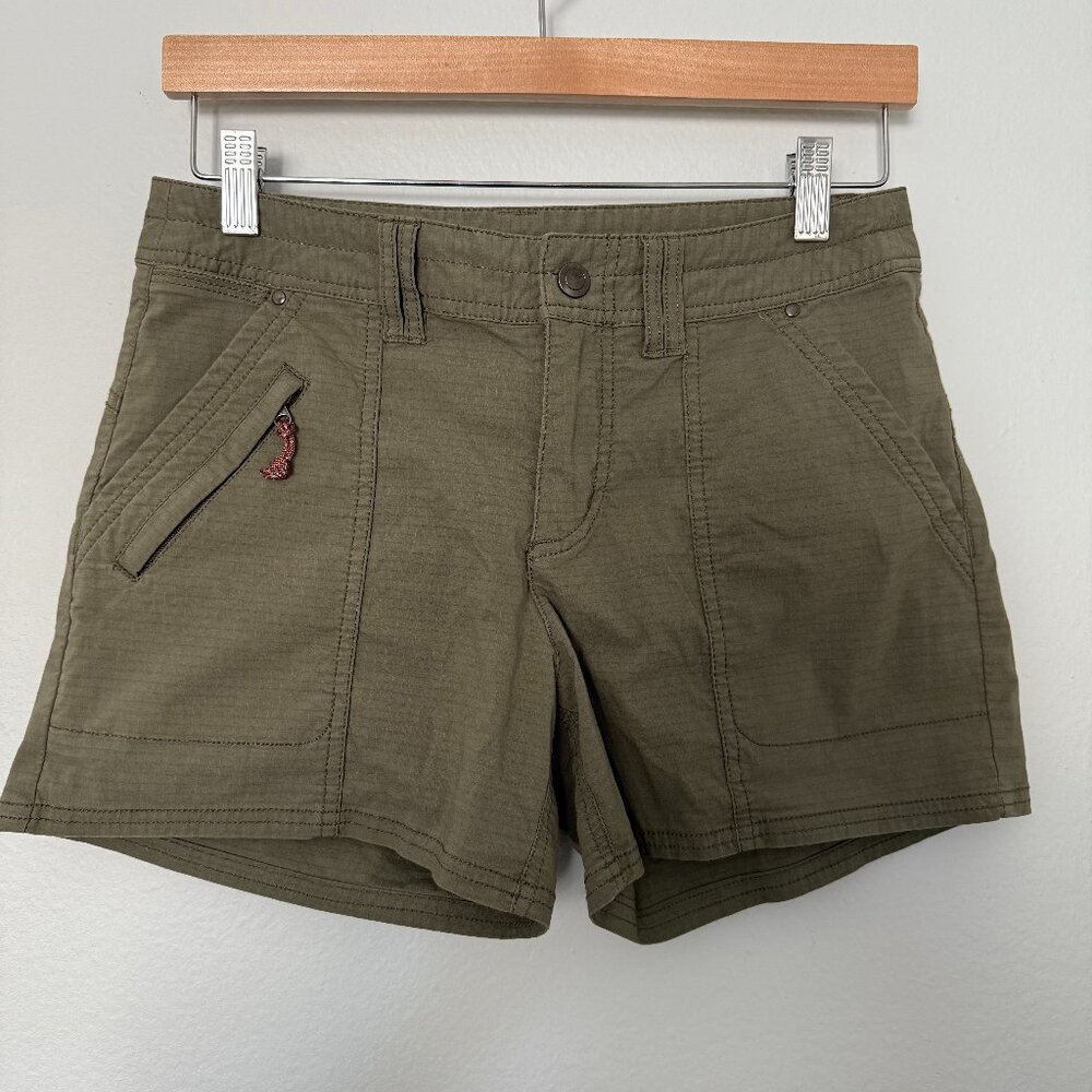 Title Nine Shorts Olive Green Size 4